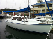 BRITISH HUNTER 27 DECK SALOON
