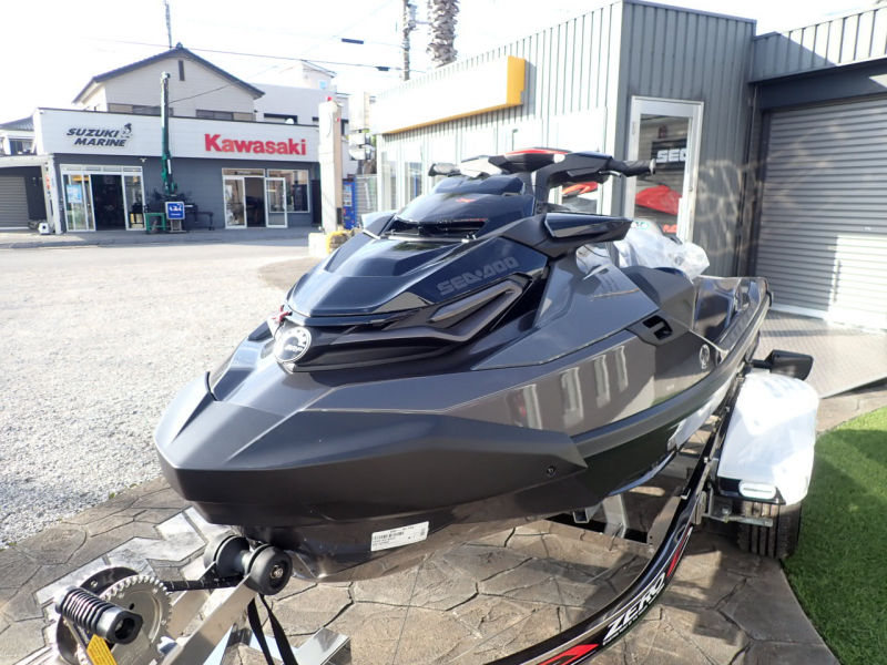 シードゥ RXT-X 300 RS 2023年モデルの新艇です♪