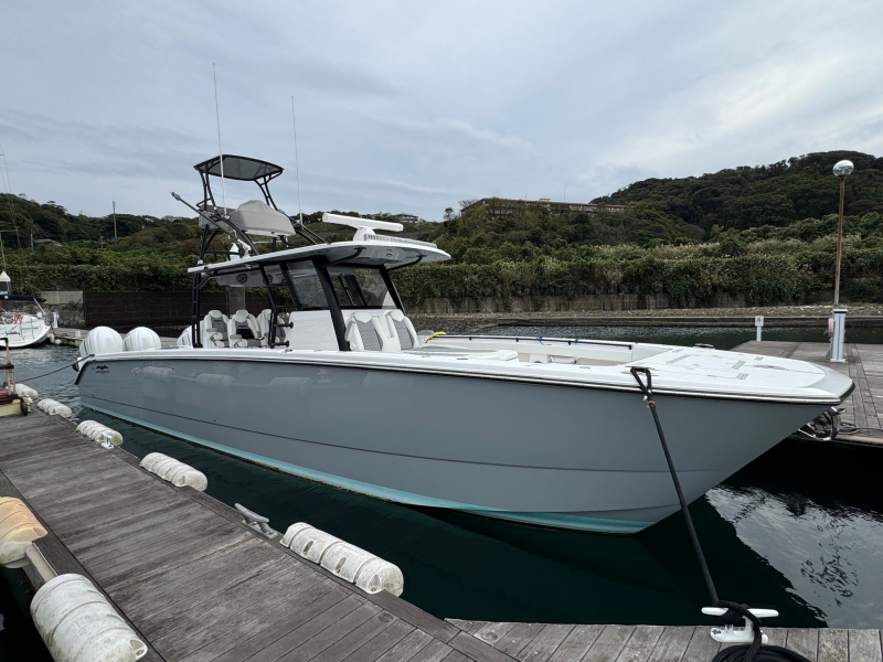 INVINCIBLE 40 CATAMARAN 