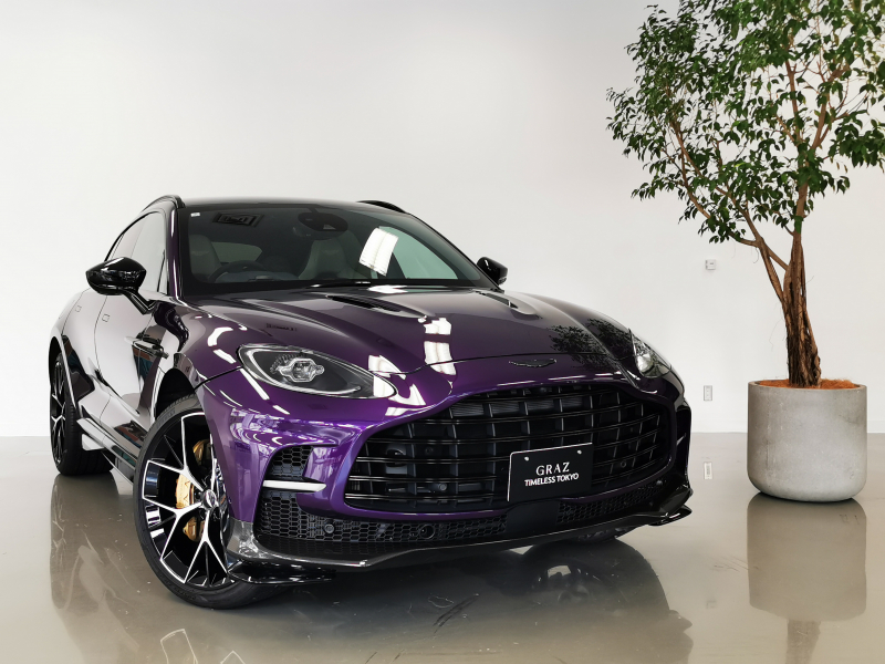 アストンマーティン DBX 707 4.0L V8 RHD 2024MY 1オーナー　カーボンファイバーエクステリアパック　インテリアジュエリーパック(ツイルカーボン/サテンダーククローム)　Interior - Inspire Sport - Duotone　23inch 707フォーティスホイール　認定中古車保証