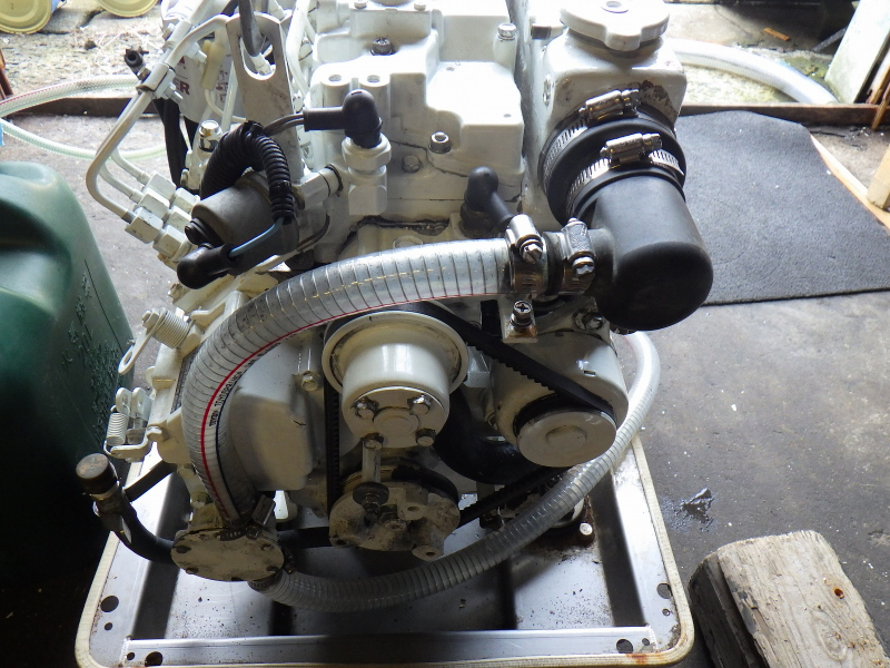 NORTHERN LIGHTS ノーザンライツ発電機 6KW　M673L3.3