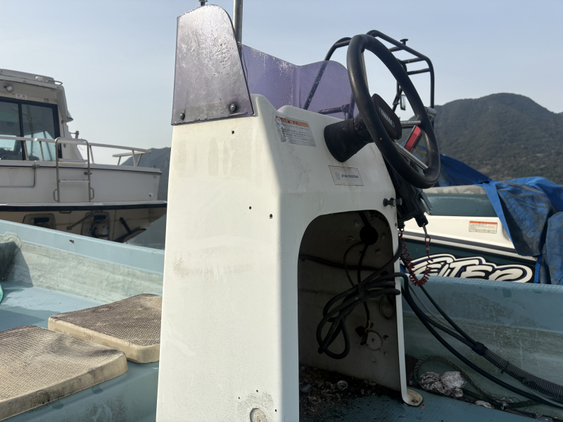 センターコンソールてケーブルハンドル センターコンソールとケーブルハンドル