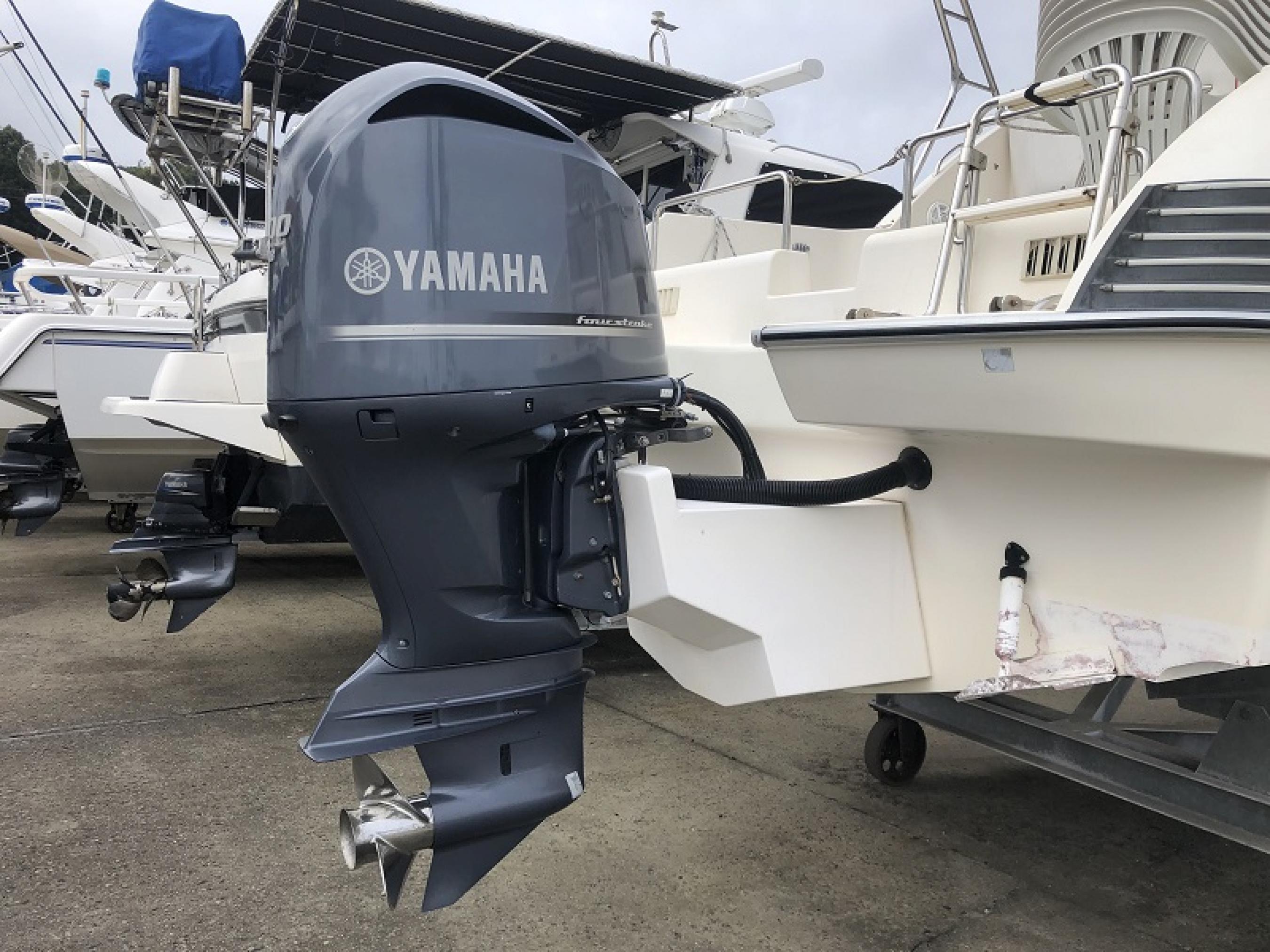 ヤマハ MR-27 F300AETX 陸上保管＆使用時間少ない 中古艇・新艇