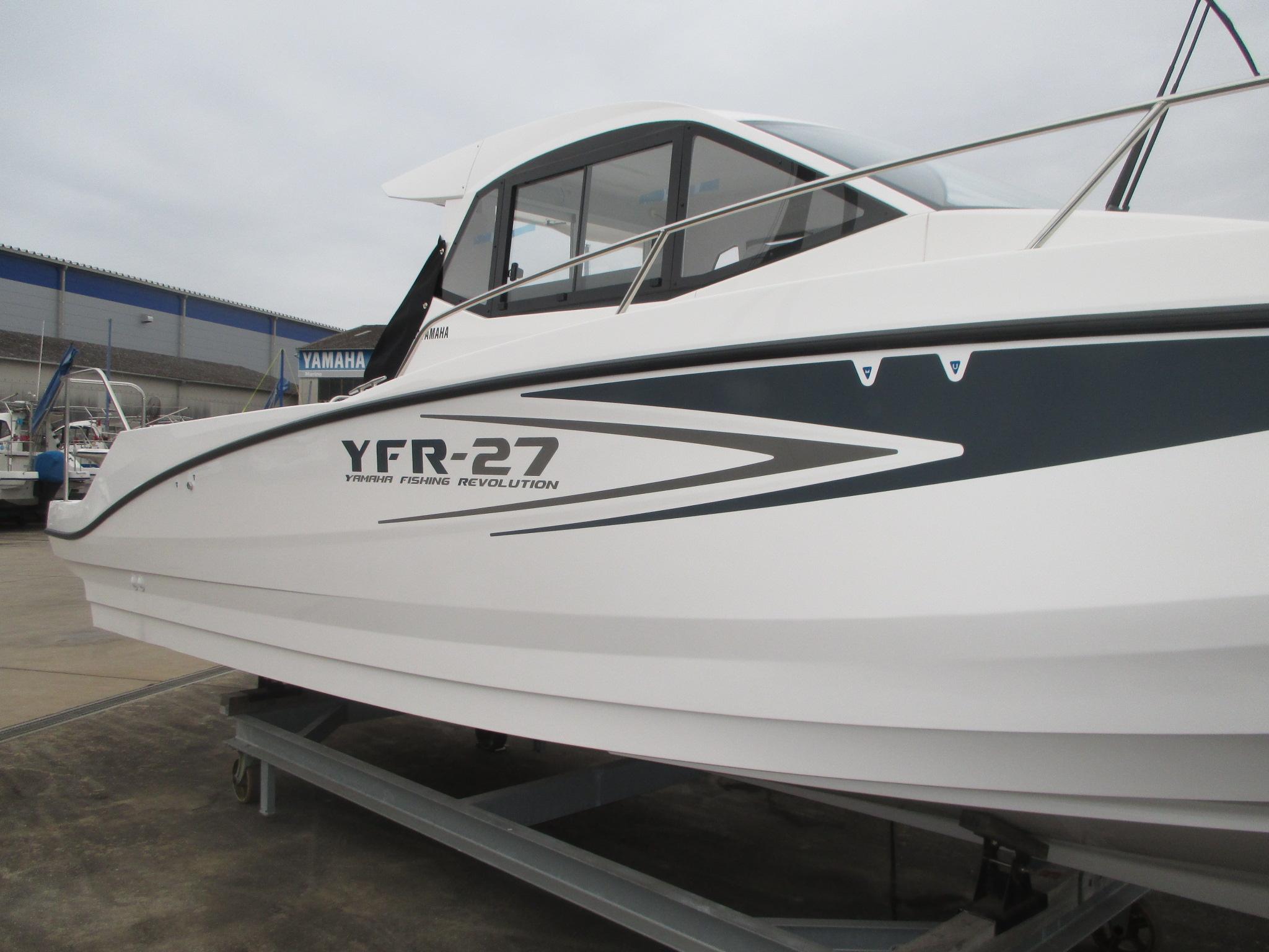 ヤマハ YFR-27HMEX ｴｱｺﾝ、ﾊﾞｳｽﾗｽﾀｰ(2系統）仕様！ 中古艇・新艇