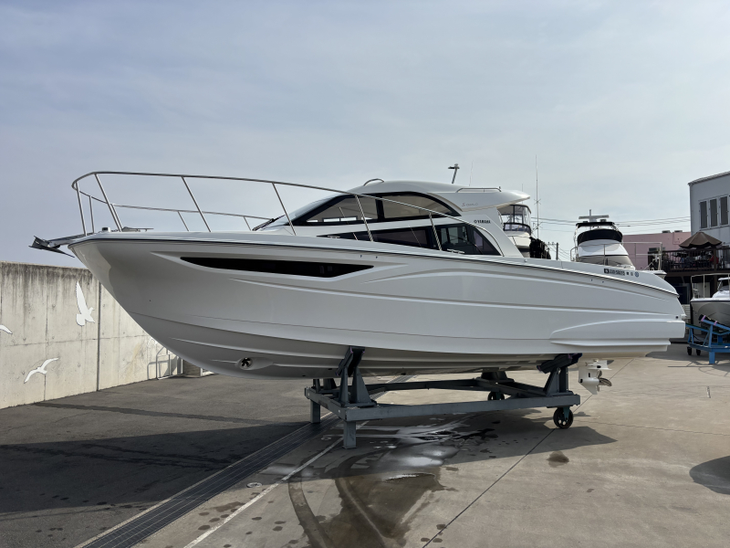 ヤマハ S-QUALO S-QUALO　F300エンジン新品換装＆キャビンシート新品張替え