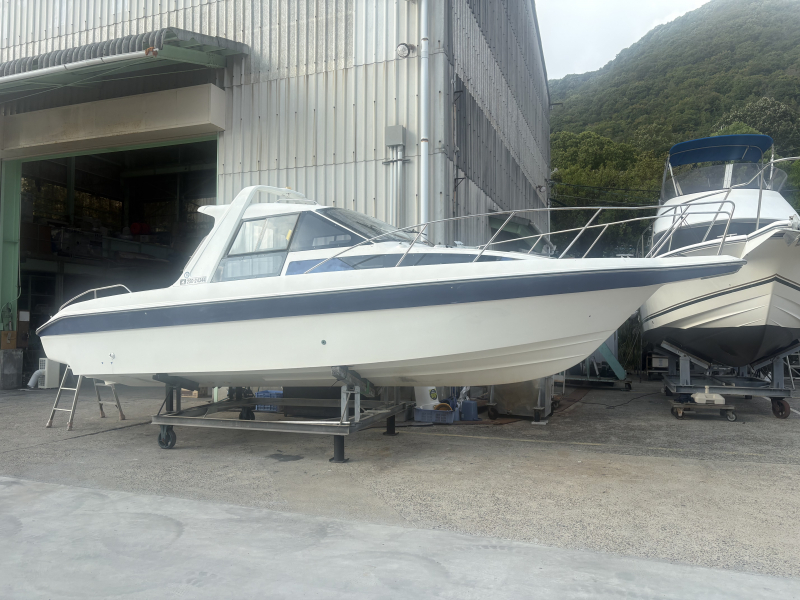 ヤマハ FR-26 本店にてメンテナンス中　新品F200C準備中