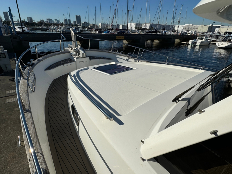 Sasga Yachts MENORQUIN 34 HT 即納中古艇（34ft/10.53m） 中古