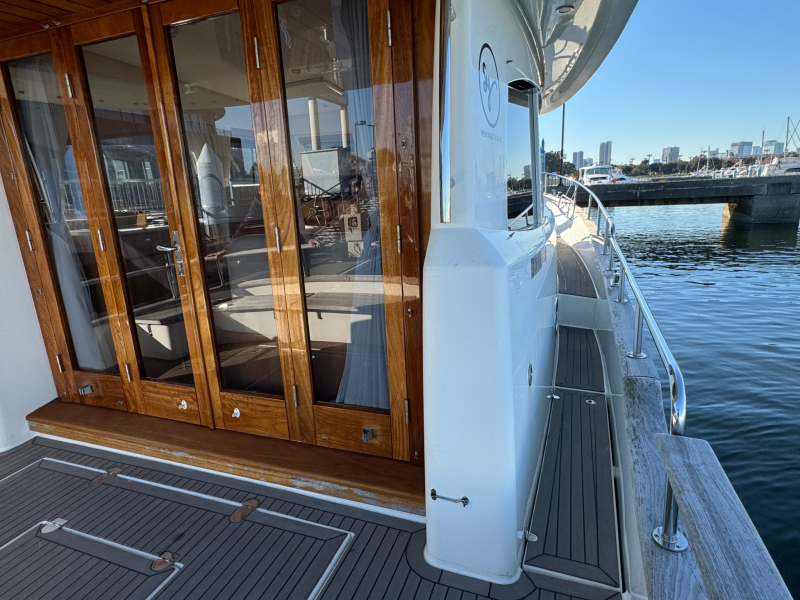 Sasga Yachts MENORQUIN 34 HT 即納中古艇（34ft/10.53m） 中古