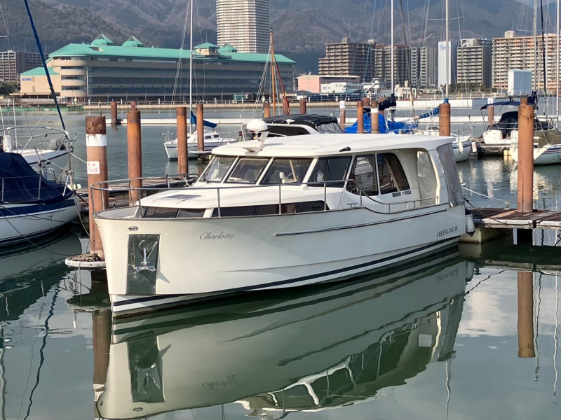 GreenLine 33 即納中古艇（33ft/9.99m）