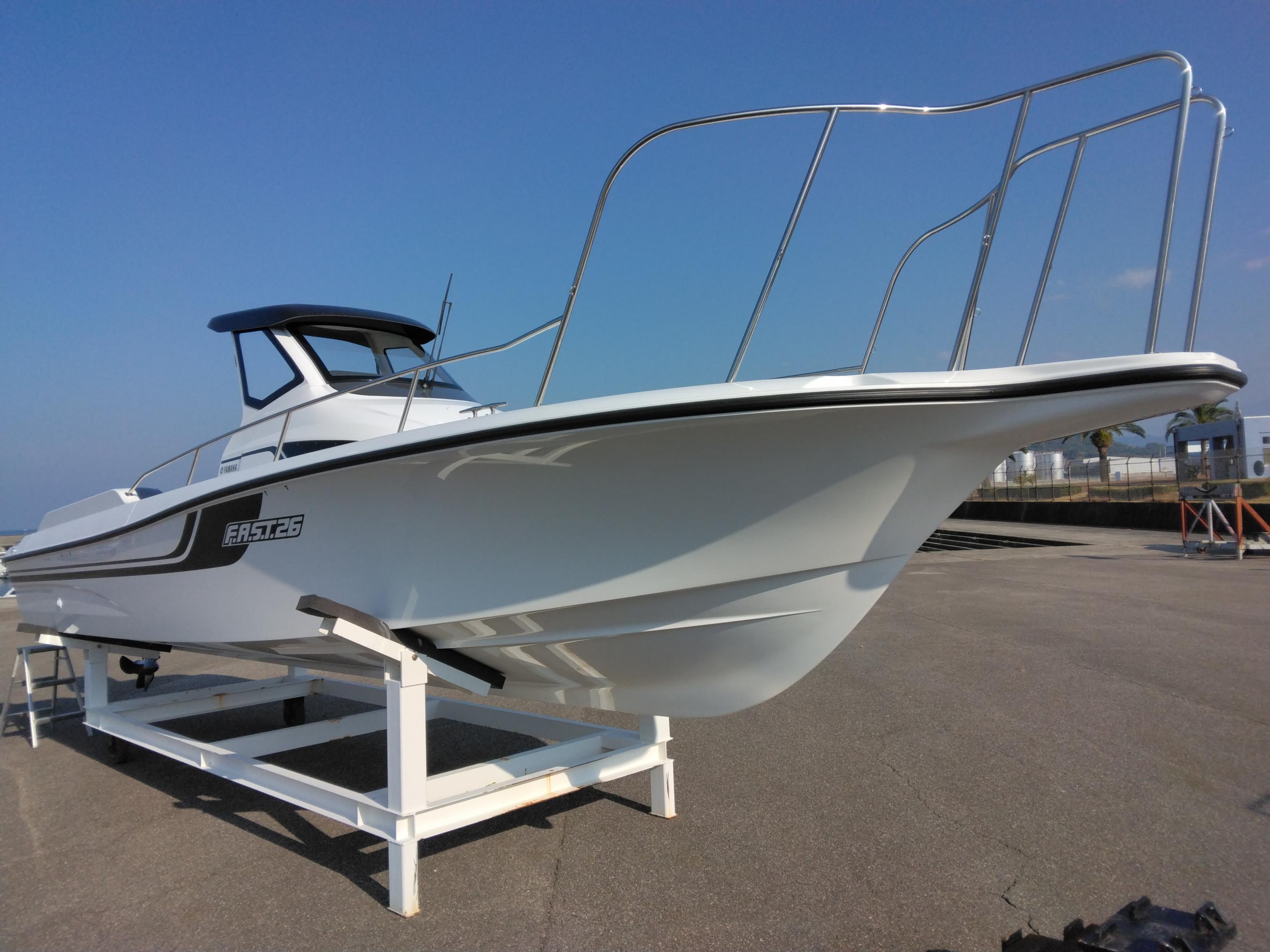 ヤマハ F.A.S.T.26 10型プロッター魚探（HONDEX）、ローマスト