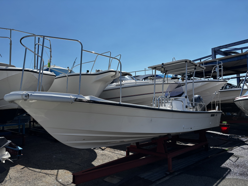 ヤマハ BayFisher23 新艇同様の極上艇です。