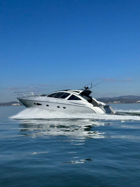 アジムット ATLANTIS54 