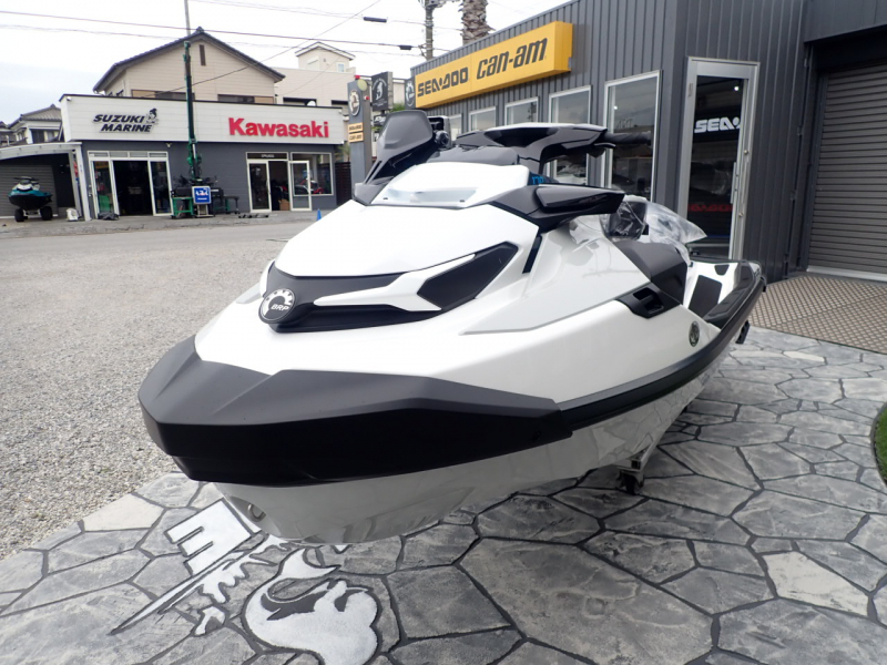 シードゥ FISH PRO SPORT 170 FISH PRO SPORT 170  ｶｽﾀﾏｲｽﾞ艇です♪