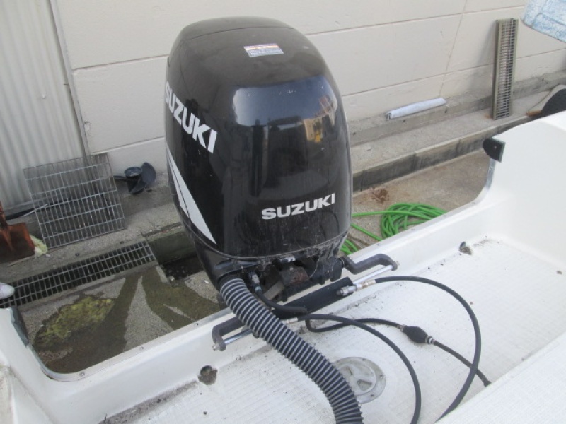 スズキ F230ht プレジャーボート
