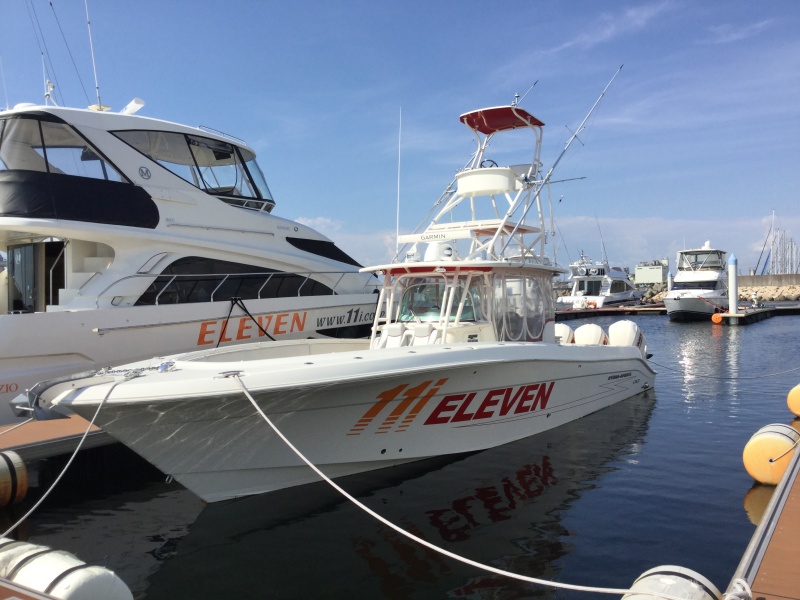 ハイドラスポーツ X-260 Intruder 115 トレーラー付き