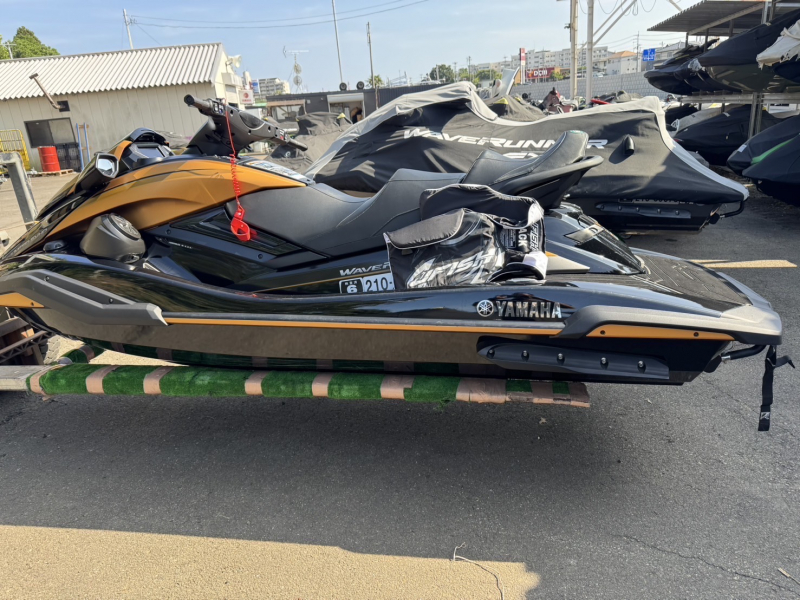 陽気な副船長、チャム M 2枚 SEA050 未使用 FaB ヤマハ FX LIMITED SVHO 中古艇・新艇情報 マリンメカニック