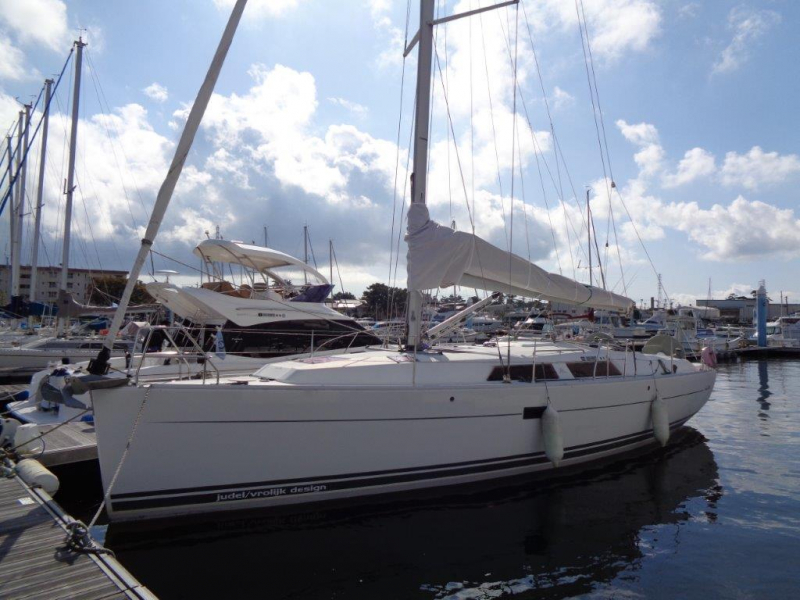 Hanse 375