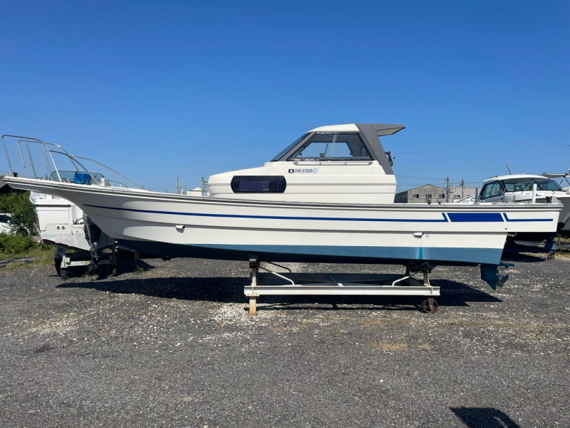 中古艇情報 ヤマハ YDX-27 27FT ウォークアラウンド艇 | 中古艇