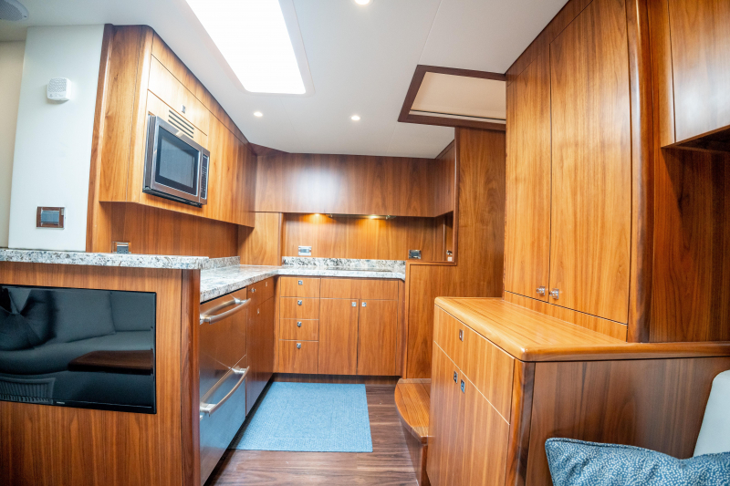 ハトラス GT 45 中古艇 HATTERAS YACHTS JAPAN SALEShttps://hatteras-japan.com/