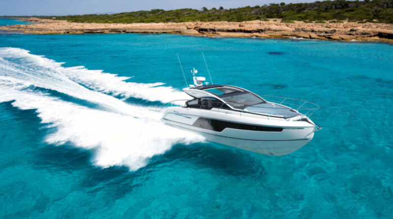 フェアライン Targa40 ーFAIRLINE日本総代理店ー　新艇の受注受付中！