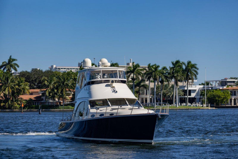 中古艇情報 パームビーチ PB52 中古艇情報 Palm Beach Motor Yachts PB52 (保管場所：アメリカ） 中古艇