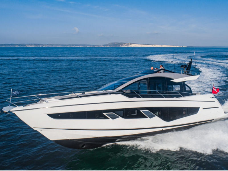 サンシーカー 65 SPORT YACHT 