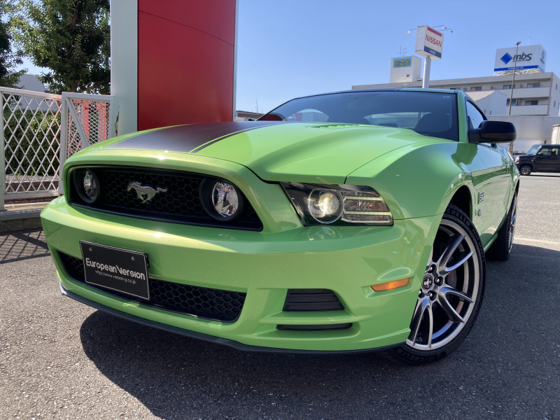 フォード マスタング V8  GT パフマンスパッケージ