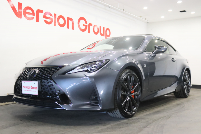 レクサス RC RC300h　Fスポーツ　新車保証継承付　サンルーフ　オレンジキャリパー　TRDスポーツマフラー　リアデフューザー　メモリ―ナビ　フルセグ　バックカメラ　レクサスセーフティ　ETC　ドラレコ　19AW　フロアマット