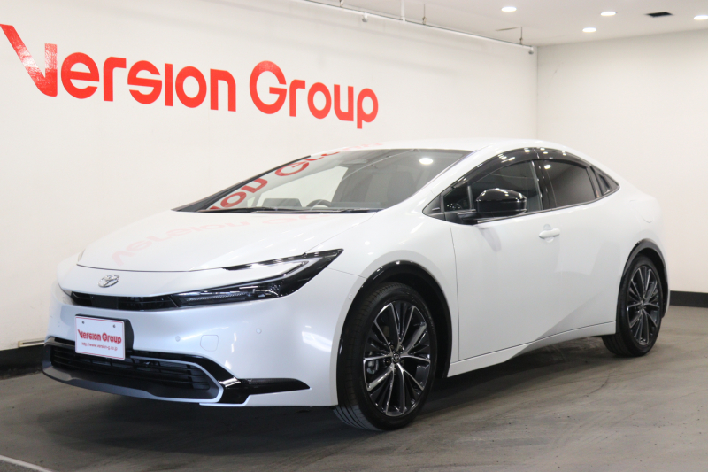 トヨタ プリウス Z　新車保証継承付　ワンオーナー　禁煙車　デジタルインナーミラー　全周囲カメラ　メモリーナビ　フルセグ　セーフティセンス　ETC　ドラレコ　ステアヒーター　シートヒーター　ベンチレーション　19AW