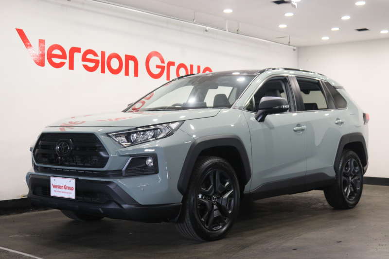 トヨタ RAV4 アドベンチャー　新車保証継承付　1オーナー　禁煙車　パノラマルーフ　デジタルインナーミラー　ETC　ドラレコ　セーフティセンス　BSM　PKSB　シートヒーター　ベンチレーション　パワーシート　LED　ルーフレール　社外17AW
