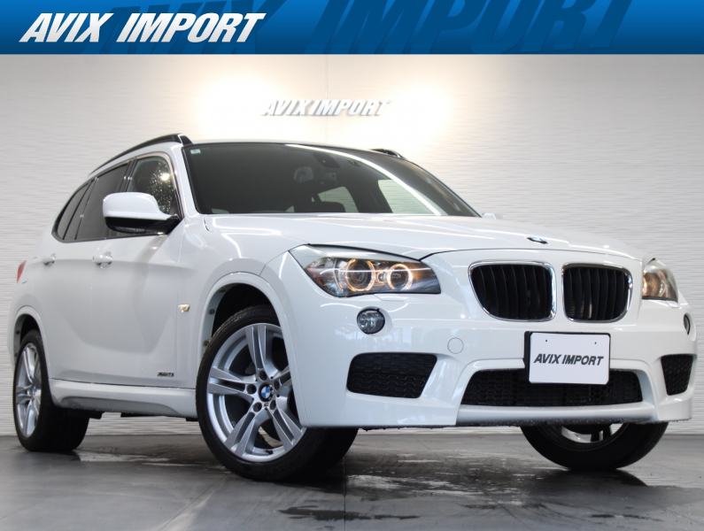 BMW X1 XDrive20i Mｽﾎﾟｰﾂ 専用ｲﾝﾃﾘｱ 社外HDDﾅﾋﾞ ﾊﾞｯｸｶﾒﾗ ﾊﾞｲｷｾﾉﾝﾍｯﾄﾞﾗｲﾄ ETC ｺﾝﾌｫｰﾄｱｸｾｽ 専用18AW 禁煙