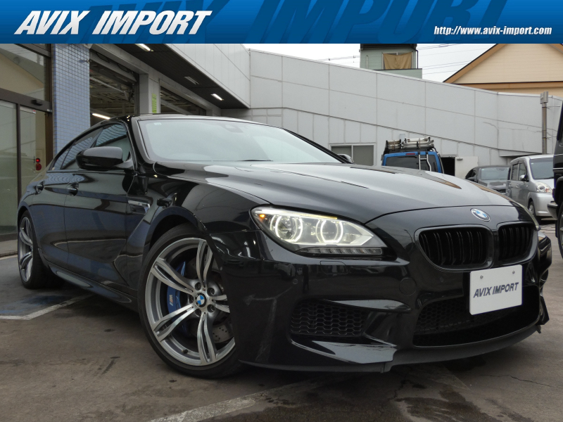 BMW Mシリーズ M6 Gran Coupe ｶｰﾎﾞﾝﾙｰﾌ ｼﾙﾊﾞｰｽﾄｰﾝ革 ｼｰﾄﾋｰﾀｰ ｶｰﾎﾞﾝｲﾝﾃﾘｱ 純正HDDﾅﾋﾞ地ﾃﾞｼﾞ Bｶﾒﾗ＆ｻﾗｳﾝﾄﾞﾋﾞｭｰ PDC HUD ｸﾙｰｽﾞｺﾝﾄﾛｰﾙ ｲﾝﾃﾘｼﾞｪﾝﾄS  ｿﾌﾄｸﾛｰｽﾞﾄﾞｱ LEDﾍｯﾄﾞﾗｲﾄ 青ｷｬﾘﾊﾟｰ 専用20ｲﾝﾁAW