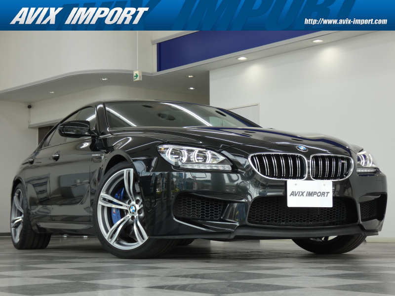 BMW Mシリーズ M6 Gran Coupe ｶｰﾎﾞﾝﾙｰﾌ 赤革 ｼｰﾄﾋｰﾀｰ ｶｰﾎﾞﾝｲﾝﾃﾘｱ 純正HDDﾅﾋﾞ地ﾃﾞｼﾞ Bｶﾒﾗ＆ｻﾗｳﾝﾄﾞﾋﾞｭｰ PDC HUDｸﾙｰｽﾞｺﾝﾄﾛｰﾙ ｲﾝﾃﾘｼﾞｪﾝﾄS  ｿﾌﾄｸﾛｰｽﾞﾄﾞｱ LEDﾍｯﾄﾞﾗｲﾄ 青ｷｬﾘﾊﾟｰ 社外ﾄﾗﾝｸｽﾎﾟｲﾗｰ 専用20ｲﾝﾁAW