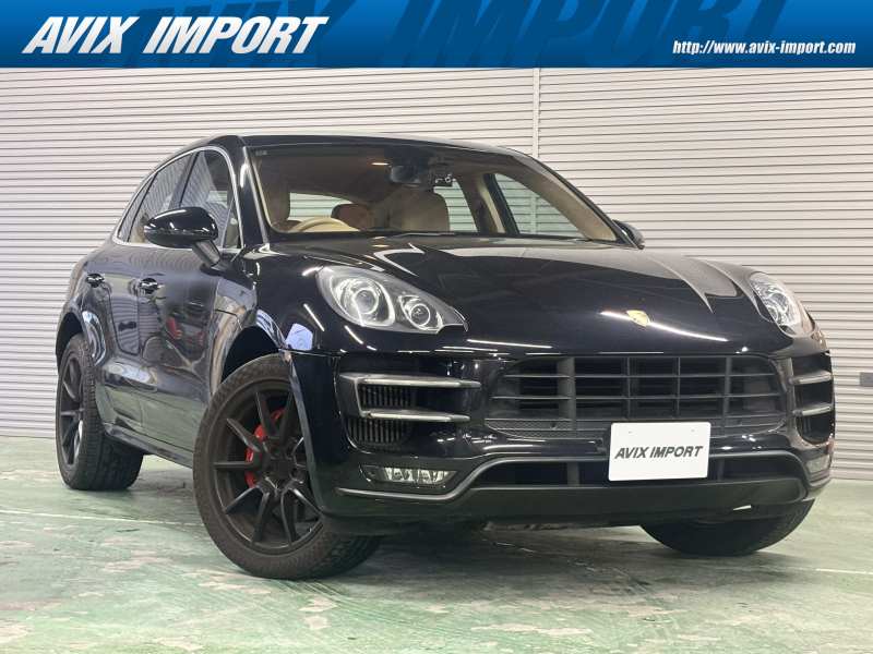 ポルシェ マカン Turbo 右H正規D車 ﾍﾞｰｼﾞｭﾚｻﾞｰｲﾝﾃﾘｱ 18wayﾒﾓﾘｰ付ﾊﾟﾜｰｼｰﾄ 純正ﾅﾋﾞ地ﾃﾞｼﾞ BOSEｻｳﾝﾄﾞ Bｶﾒﾗ＆PAS ｸﾙｺﾝ ﾊﾞｲｷｾﾉﾝHL(PDLS付) 電動Rｹﾞｰﾄ PASM 赤ｷｬﾘﾊﾟｰ 純正20ｲﾝﾁAW(黒塗装)