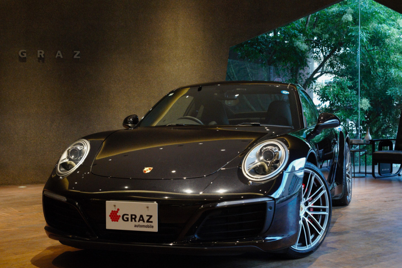 ポルシェ 911(Type991.2) カレラS　右H　スポクロ/スポエグ　アルカンターラルーフ　AppleCarPlay　