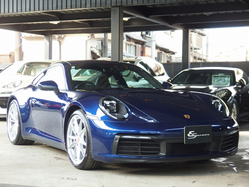 ポルシェ 911(Type992) カレラ4　PDK　スポーツクロノ　レザーインテリア　シートヒーター