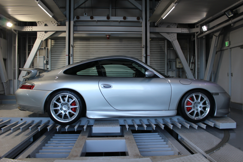 ポルシェ 911(Type996) GT3ｽﾄﾘｰﾄ