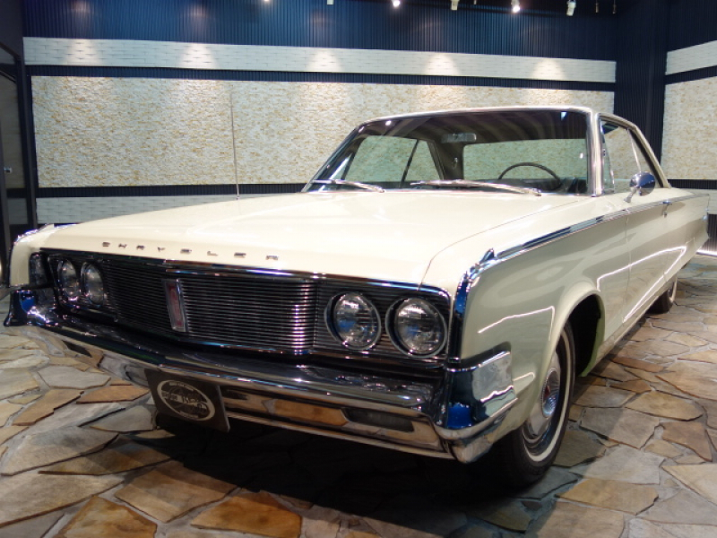 クライスラー ニューポート 2ドアハードトップ　6300cc　383E/g＆3速AT搭載