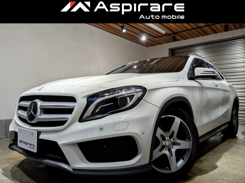 メルセデスベンツ GLA GLA250 4MATIC　AMGレザーエクスクルーシブパッケージ　ブラックレザー　パノラマサンルーフ　ハーマンカードンサウンド　レーダーセーフティーパッケージ　ナビTV　リアカメラ