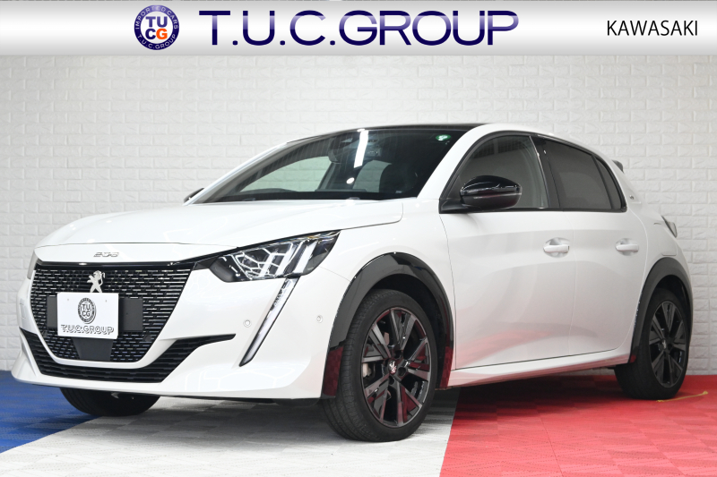 プジョー 208 GT　ACC LPA LKA BSM Pｽﾀ ECO ﾊｰﾌﾚｻﾞｰ 7ｲﾝﾁﾀｯﾁｽｸﾘｰﾝ CarPlay ﾅﾋﾞTV ﾌﾙｾｸﾞ Bｶﾒﾗ 17ｲﾝﾁAW ﾌﾙLEDﾗｲﾄ　2年保証付