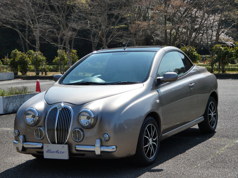 日産 マイクラC+C ビュート仕様