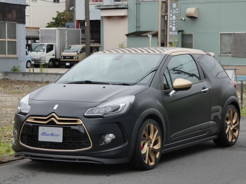 シトロエン DS3 レーシング　マットゴールド　20台限定車
