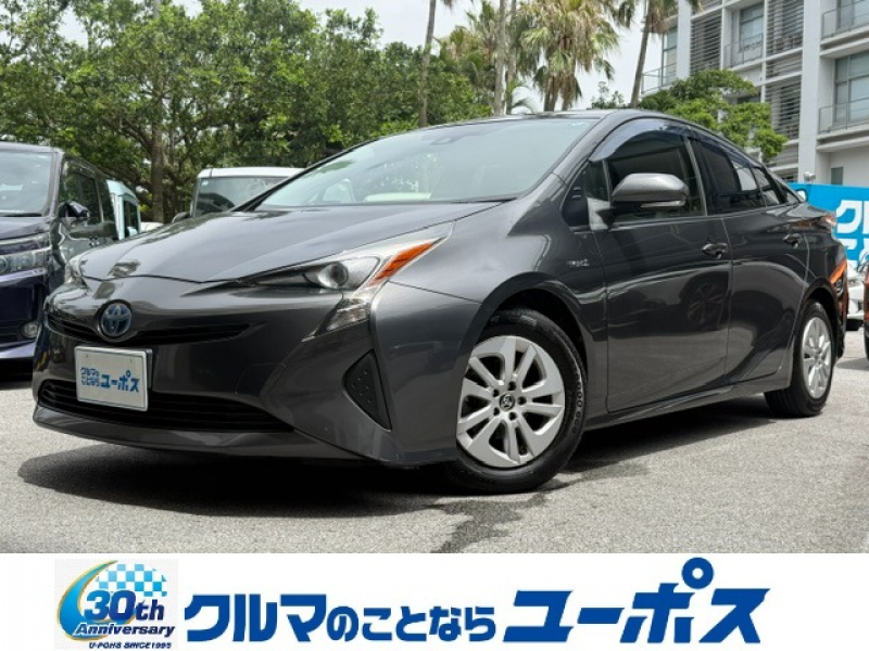 トヨタ プリウス S　純正ナビ　バックカメラ　ETC　トヨタセーフティセンス　クリアランスソナー　LEDヘッドライト