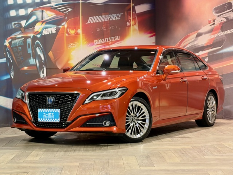 トヨタ クラウンハイブリッド G　ジャパンカラー・セレクションパッケージ　OP5年保証対象　本革シート　純正ナビ（Bluetooth／フルセグ／DVD／CD／USB／AUX）　全方位カメラ　トヨタセーフティーセンス　BSM　HUD