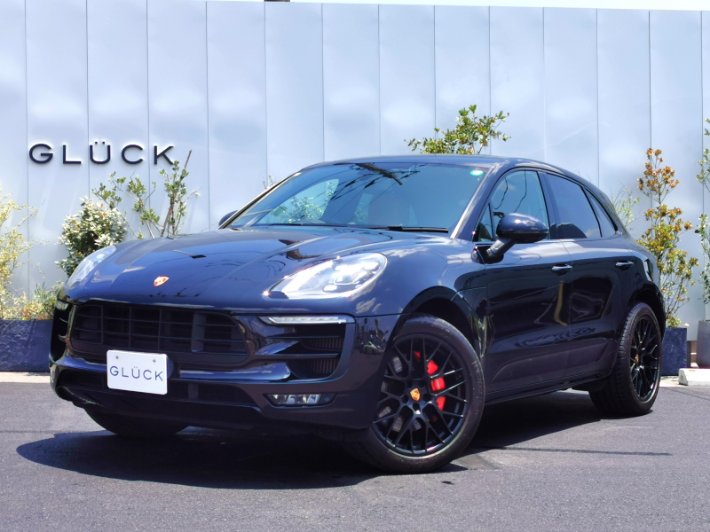 ポルシェ マカン GTS PDK 4WD　スポーツクロノPKG コンフォートライトPKG パワーステアリング・プラス シートヒーター LEDヘッドライト(PDLS＋) スポーツエグゾースト ブラッシュアルミパネル 専用サイドブレード メモリーシート 3ゾーンエアコン