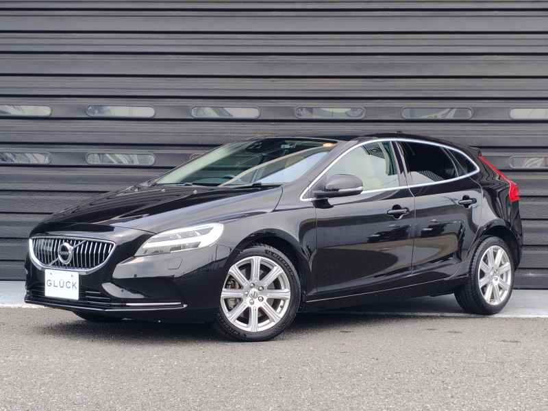 V40