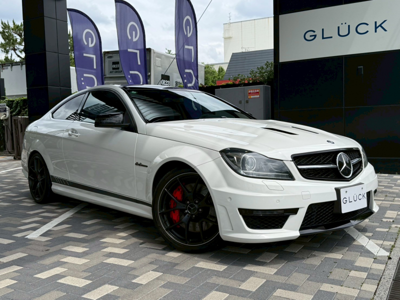 AMG Cクラス C63クーペ エディション507　専用AMG19インチ鍛造ホイール/パノラミックスライディングルーフ/ハーマンカードンサウンド/AMGレッドブレーキキャリパー/AMGパフォーマンスステアリング/エアダクト付ボンネット