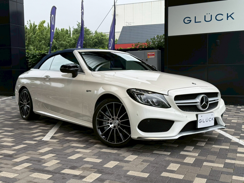 AMG Cクラス C43　4マチック　カブリオレ　Burmesterサウンドシステム/AMG RIDE CONTROL サスペンション/AMGブレーキキャリパー/19インチAMGアルミホイール/エアスカーフ/シートヒーター＆ベンチレーション/マルチビームLEDヘッドライト