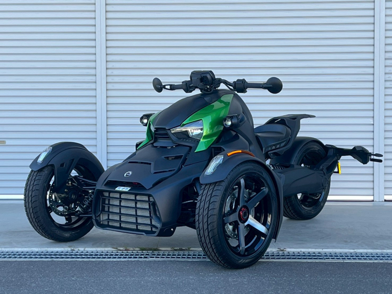 BRP can-nam RYKER SPORT 2023MY LIMITED 2025MY 未登録在庫 走行距離2km 普通免許で乗れる ヘルメットなしOK オートマプレロード調節とSportコンフォートシートを備えたKYB HPG100,000を超えるカスタマイズ