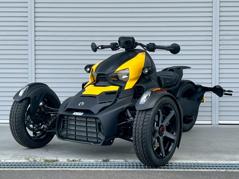 BRP can-nam RYKER SPORT 2023MY LIMITED 2025MY 未登録在庫 走行距離2km 普通免許で乗れる ヘルメットなしOK オートマプレロード調節とSportコンフォートシートを備えたKYB HPG100,000を超えるカスタマイズ